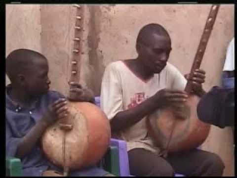 Africa - Tanzania traditional instruments - Zeze