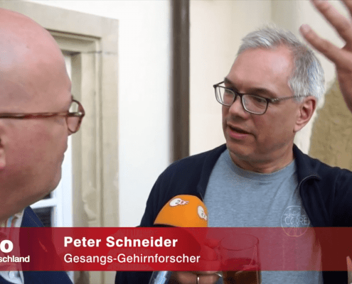 ZDF Achim Winter im Obertonkurs bei Wolfgang Saus